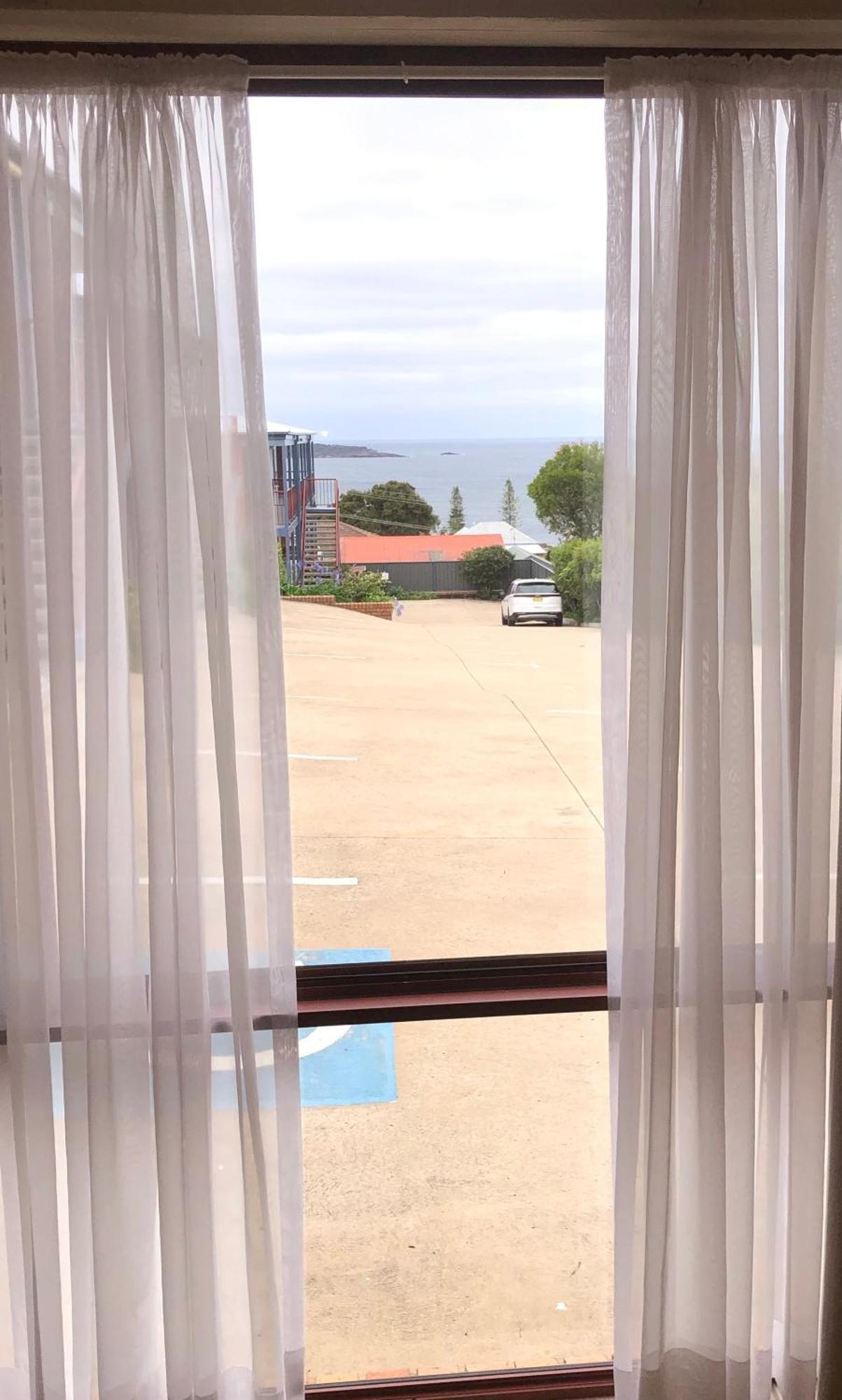 Heritage House & Units Motel 4*