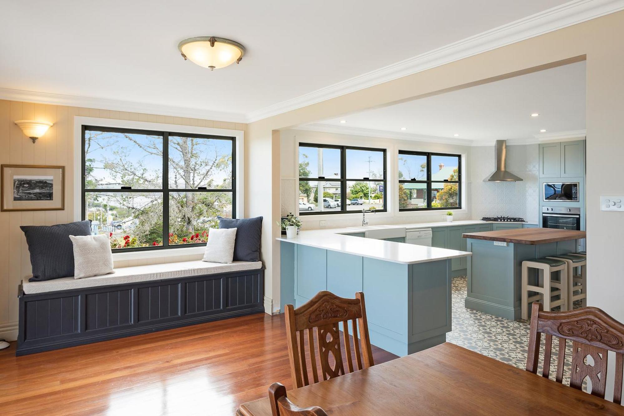 Heritage House & Units Motel 4*