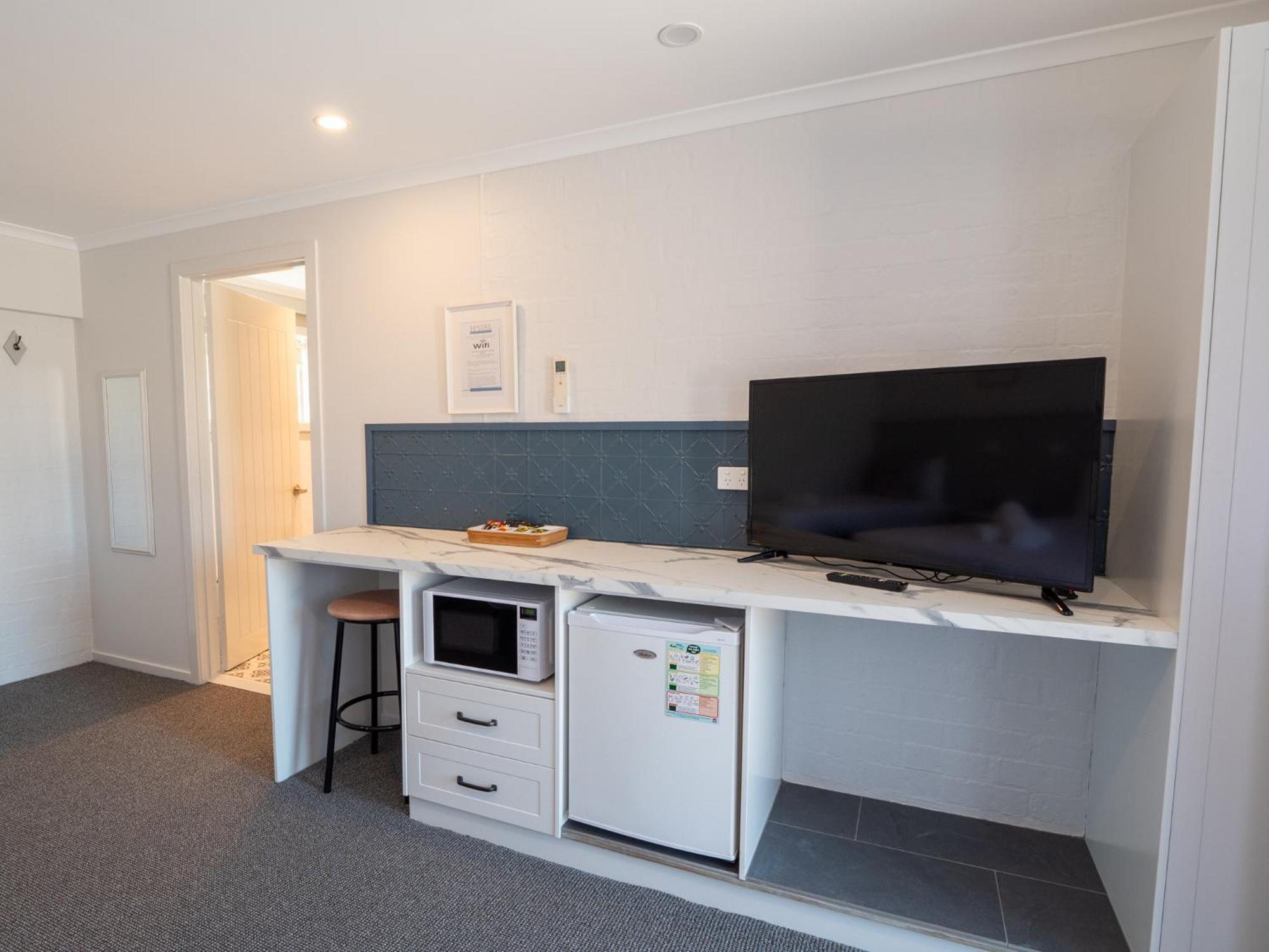 Heritage House & Units Motel 4*
